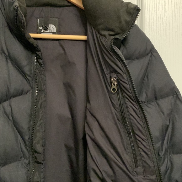 The North Face Women’s Down Jacket - Size Small - Picture 6 of 6